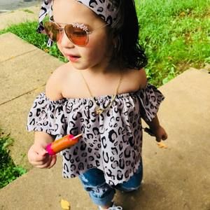 Meet your Posher, Monserrat